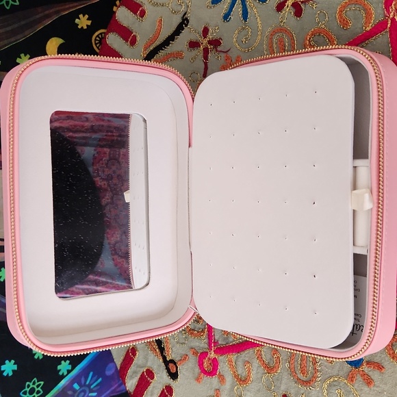 KATE HILL  travel  pink leather look jewellery box with zip - Picture 2 of 4